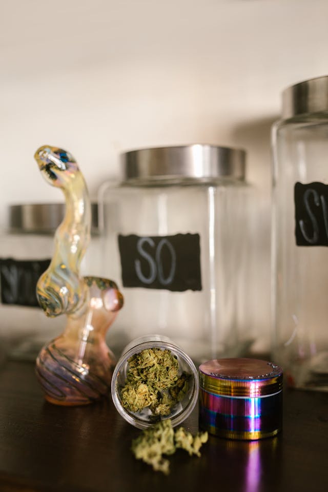 Crafting Marijuana Content: Vibe's Weed Blog Crafting Marijuana Content: Vibe's Weed Blog