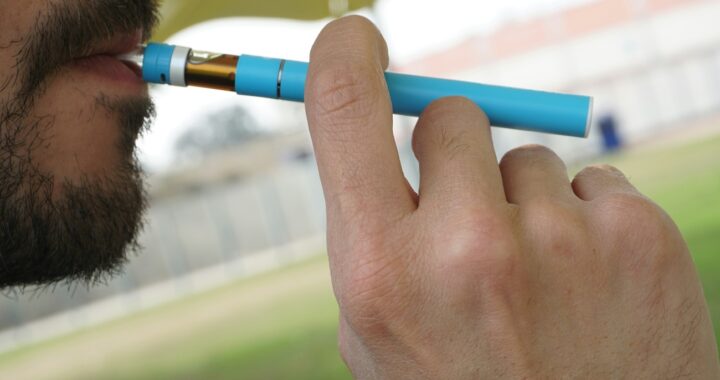 4 Benefits of Disposable Weed Pens for On-the-Go Consumer