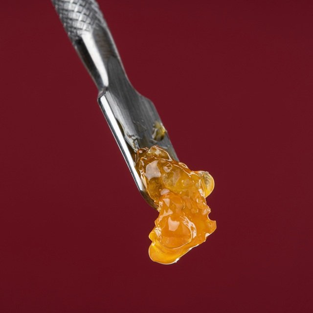 Rosin vs Resin: A Cannabis Guide from Vibe Michigan Rosin vs Resin: A Cannabis Guide from Vibe Michigan