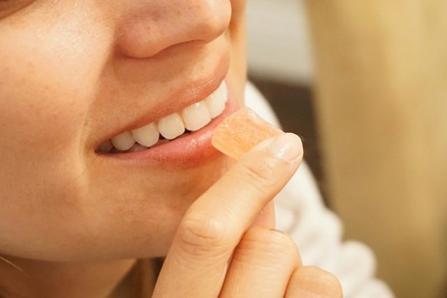 Fast-Acting THC Gummies for Beginners: A Complete Guide