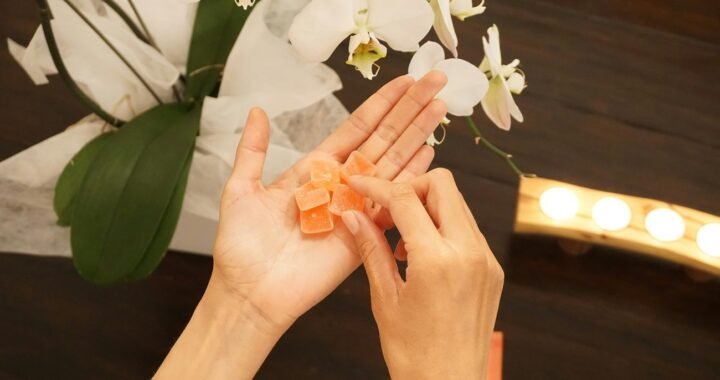 Fast Acting THC Gummies for Beginners: A Complete Guide