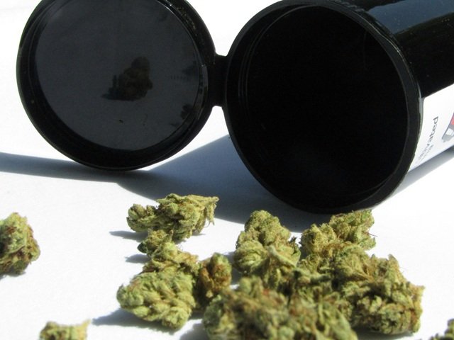 How to Choose Cannabis Storage Containers